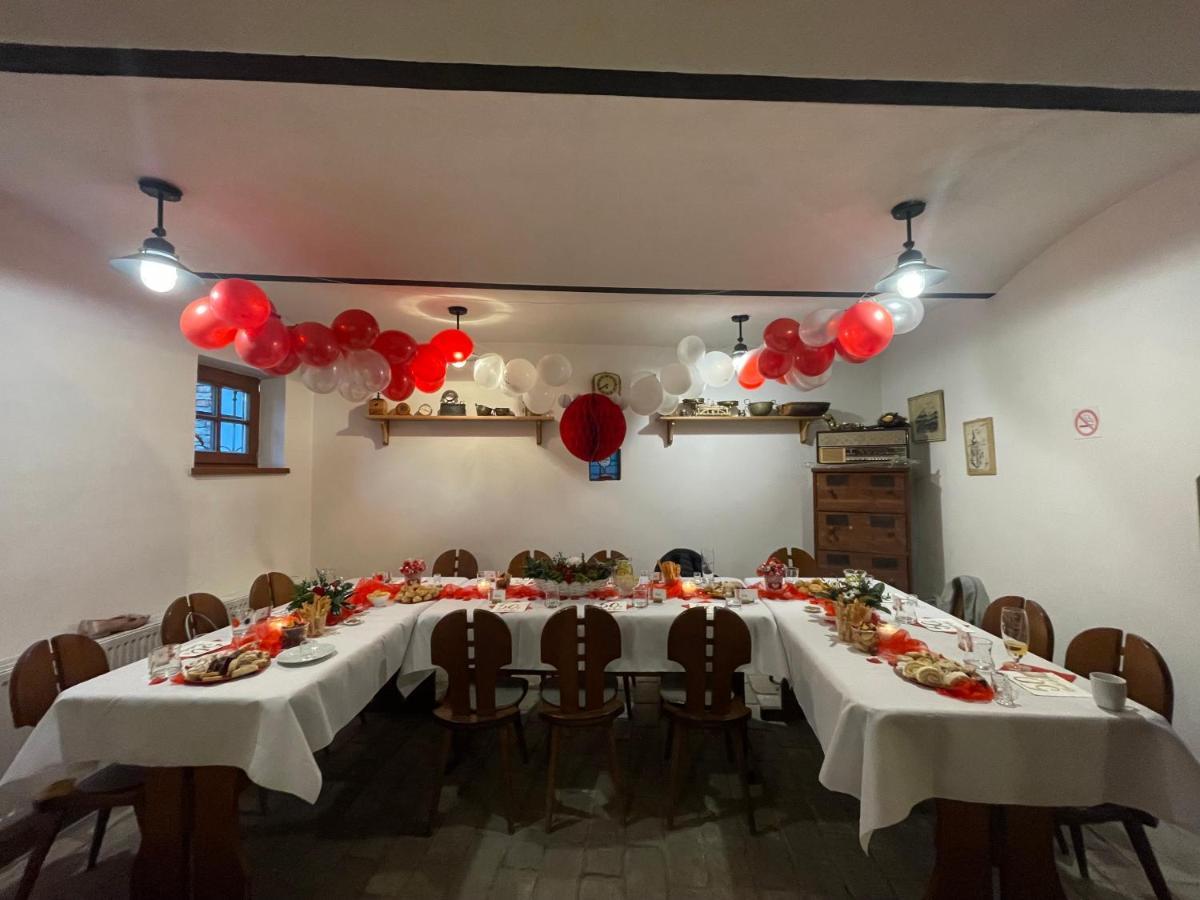 Alva Pension 1 Mikulov Kültér fotó