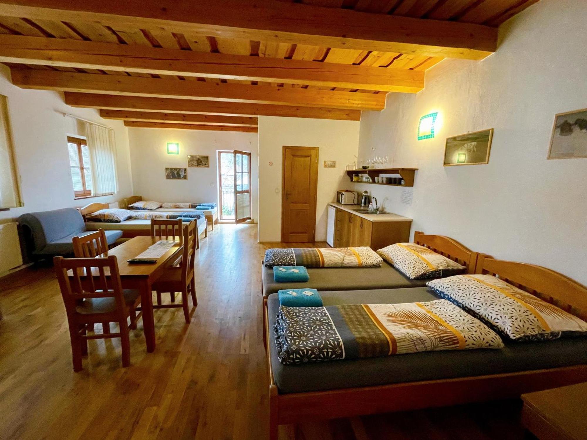 Alva Pension 1 Mikulov Kültér fotó
