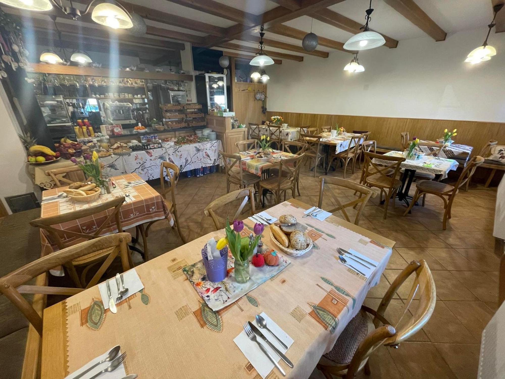 Alva Pension 1 Mikulov Kültér fotó